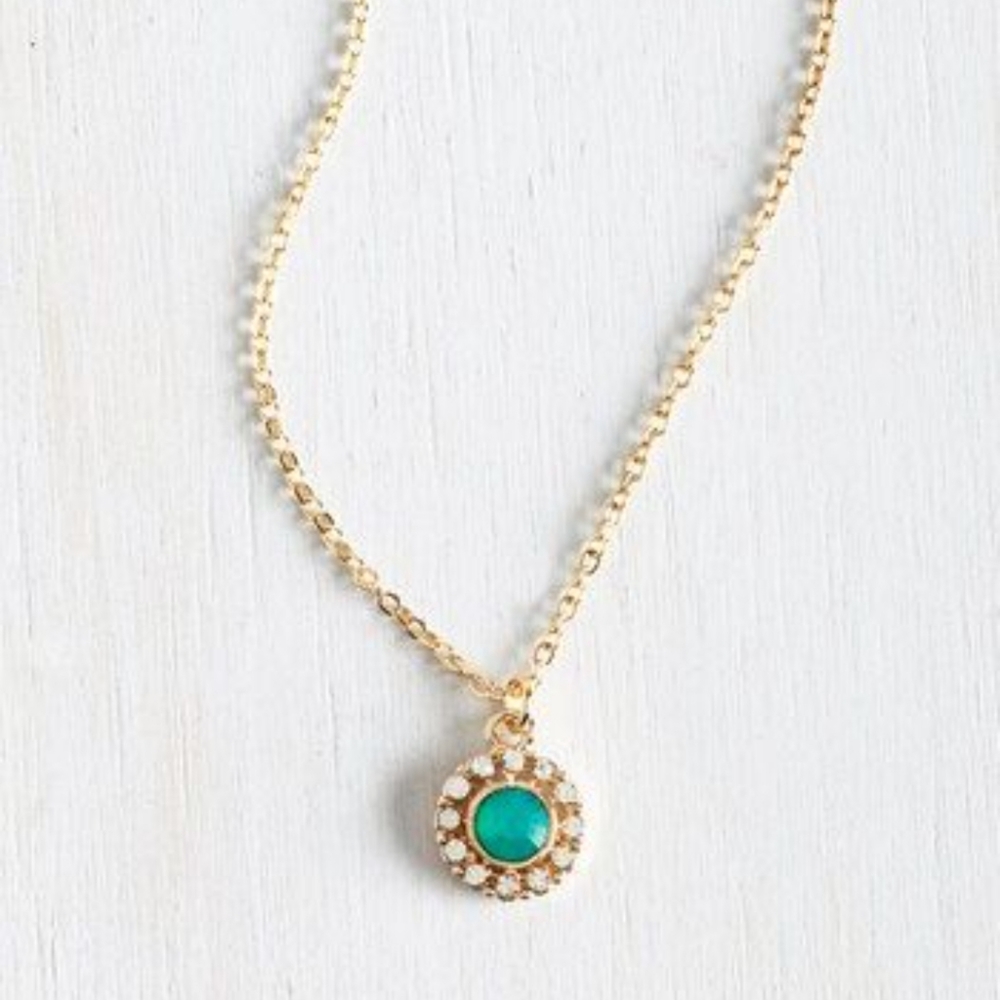 Modcloth retro vintage mint Necklace